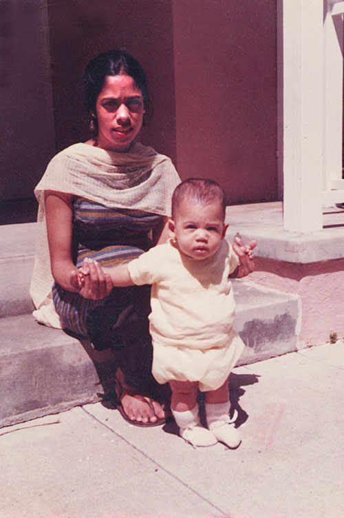 2. Kamala-Harris-with-her-mother.jpg_large__Dec_2020.jpg